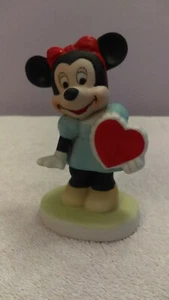 Estatuilla de colección de Minnie Mouse de Disney con corazón de San Valentín OH2651 - Imagen 1 de 5