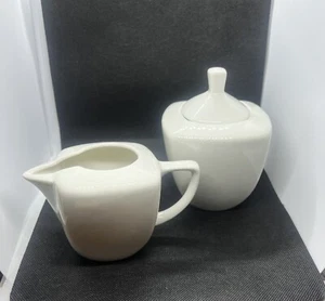 Gibson Amalfa White Square Porcelain Creamer & Sugar Bowl Set. - Picture 1 of 14