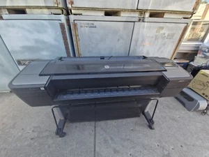 HP DesignJet Z9+ Dual Roll 44" PostScript Printer with Vertical Trimmer - Picture 1 of 7