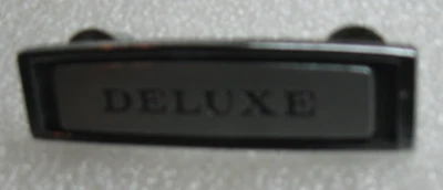 1966-1967 Dodge Coronet Deluxe guardabarros emblema insignia Mopar original de fábrica OEM Foto 1 de 4