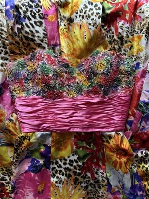 Vestido de graduación floral con estampado de leopardo Jovani de la década de 2000 con corsé con cuentas Foto 1 de 4