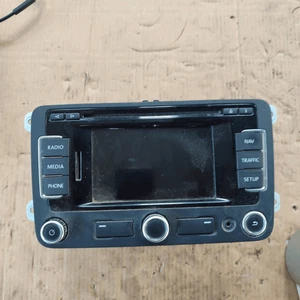 Radio con sistema de navegación por satélite  VOLKSWAGEN POLO (6R) 1.4 BiFuel - Picture 1 of 8