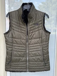 The North Face gefütterte Weste Damen Gr. Small oliv schwarz Wende Fleece Mossbud - Bild 1 von 6