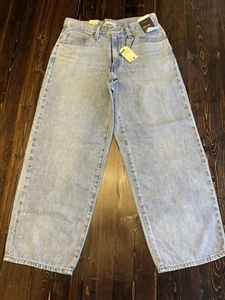 Levi’s Women’s Baggy Dad Premium Jeans, 28x28, Light Wash, Lightweight Denim - Picture 1 of 13
