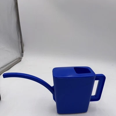 Majestuosa regadera vintage hecha en EE. UU. plástico azul WC-3015 Foto 1 de 4