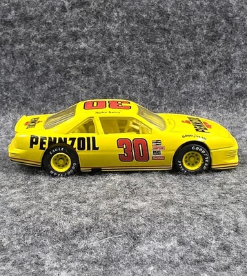 1991 Revell Nascar #30 Johnny Benson Pennzoil Pontiac 1:64 - Image 1 of 4