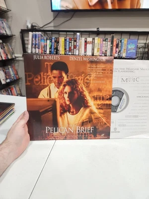 The Pelican Brief LASERDISC LD 1994 Julia Roberts  Denzel Washington 🇺🇸  - Image 1 of 4