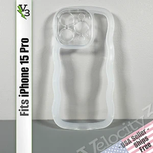 Hülle für iPhone 15 Pro - Frosted White | Wellige Kanten | Slim Contour Grip - Bild 1 von 16