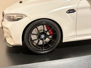 MINICHAMPS BMW (F87) M2 CS White, Carbon Roof, Black Wheels, Rare & New 1/18 - Picture 1 of 18