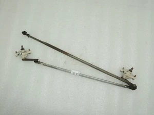 Suzuki Jimny RHD! Scheibenwischerwerk vorne ohne Motor 3810281A01 - Bild 1 von 4