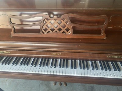 Kimbal Piano H463 - Image 1 of 4
