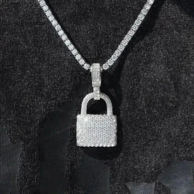 Мужской кулон с замком круглой огранки 2 карата с лабораторными бриллиантами покрытие белым золотом 14 карат серебро - Изображение 1 из 4