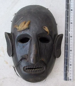 BEAUTIFULLY CARVED Old Tamang Bodhi Tree Wood & Yak Hair Lama Shaman Mask - Picture 1 of 2