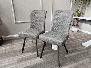 Möbeldorf Erde Paar Esszimmerstühle Erdgrau versandfertig - Bild 1 von 11