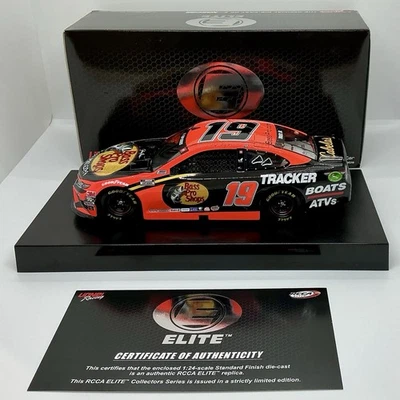 Martin Truex Jr. 2020 1/24 #19 “Bass Pro Shops” All-Star Elite Camry 1 de 132 Foto 1 de 4
