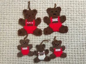 Vintage Kunststoff Leinwand Teddybär Ornamente Menge 5 Handarbeit Garn Weihnachten  - Bild 1 von 21