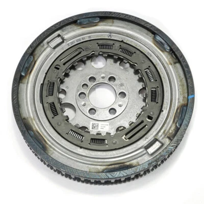 Schwungrad für Renault Mercedes Smart 1.0 A2810300105 - Bild 1 von 4