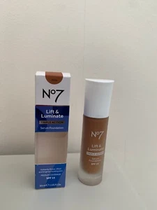 Botas Nº7 LIFT & LUMINATE TRIPLE ACCIÓN SERUM BASE SAUCE 30ml FPS15 NUEVO EN CAJA - Imagen 1 de 3