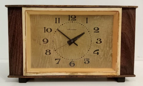 Soviet Mechanical Table Clock MOLNIJA 1970s USSR Vintage Collectible Decorative Cover