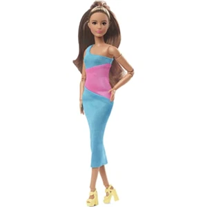 Barbie - Signature Looks, Bambola snodata castana con abito longuette monospalla - Foto 1 di 1