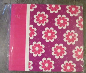 Pink Flowers 12x12 Post-bound Scrapbook Album 8 pgs/16 sheets NEW - Picture 1 of 4