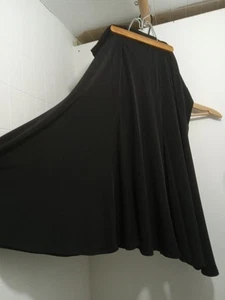 Studio 1940 Black Skirt Sz Large, Stretchy Flared Just Below The Knee - Picture 1 of 4