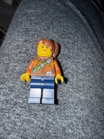 LEGO City Jungle Minifig cty0791 - Jungle Explorer Female - No Scratches/Cracks