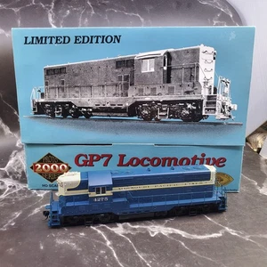 HO Proto 2000 Missouri Pacific GP7 Powered Diesel Locomotive 23052 MP #4275 - Picture 1 of 8