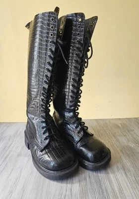 Dr Martens ENGLAND  9730 Croc Emboss  Boots Women’s 6 Shoes Lace Up - Image 1 of 4