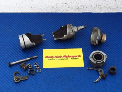 Yamaha YZ250 1988 OEM CILINDRO ESCAPE VÁLVULA DE POTENCIA soporte retenedor leva cilindro Foto 1 de 4