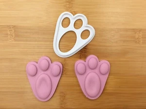 Easter Bunny Foot Print Cartoon Cookie Cutter Fondant Biscuit Embosser Stamp - Picture 1 of 1