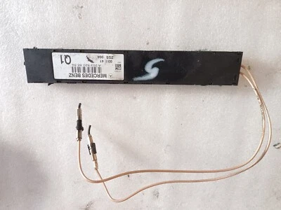 K61-5 Mercedes W203 Antenna Amplifier A2038208689 - Image 1 of 3