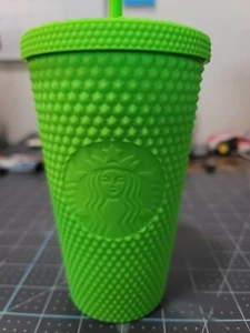 Starbucks Neon Green Tumbler Fall 2021 Grande Studded Cold Cup - Picture 1 of 3