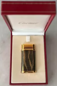Accendino a gas Cartier Limited pitone oro con scatola - Foto 1 di 11