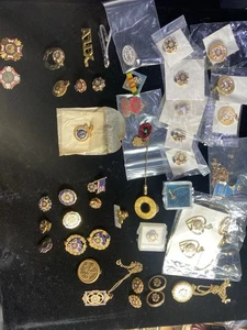 Vintage sehr guter Zustand Pins, Ohrringe, Halsketten teilweise gestempelt Konvolut 39 - Bild 1 von 24
