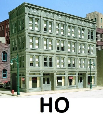 HO Scale - M.T. Arms Hotel, Building **KIT** Woodland Scenics DPM-11900 - Image 1 of 4
