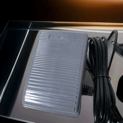 Sewing Machine Foot Pedal Speed Controller KD-2902 110-120V 50Hz For Electronic - Image 1 of 4