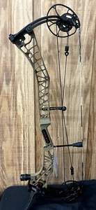 Darton Archery Sequel 31 ST 60lb Flat Dark Earth Riser Black Limbs RH BRAND NEW - Picture 1 of 6