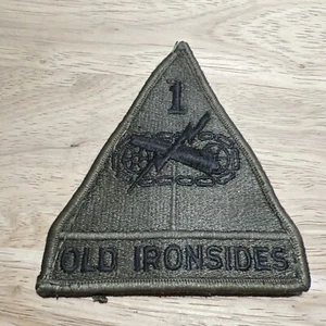 Vintage US Army Old Ironsides #1 First Armored Edition Triangle Patch - Picture 1 of 5