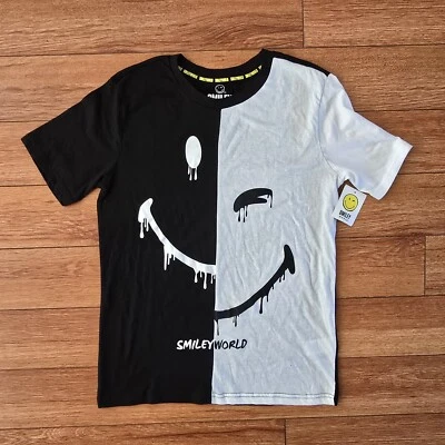 Smiley World Men's Black/White Graphic Tee Size Small  - Image 1 of 4