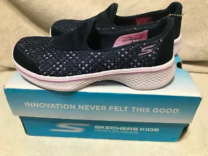 Youth Girl's Skechers Go Walk 4 - Kindle Slip In Loafers, Navy / Lavn SZ 1M NWB - Picture 1 of 4