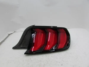 2018-2022 FORD MUSTANG GENUINE OEM RIGHT LED TAIL LIGHT B1 - Picture 1 of 3