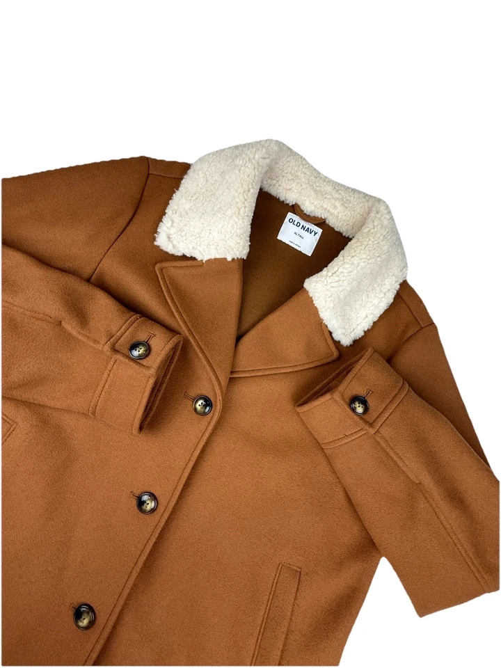 Casaco Old Navy XLT marrom camelo colarinho Sherpa bolsos de lã sintética botão para cima novo sem etiquetas - Imagem 1 de 4