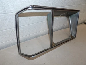 CHEVY MONTE CARLO 1978-1979 RH PASSENGER SIDE HEADLIGHT DOOR BEZEL TRIM CHROME  - Bild 1 von 4