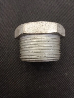 THREADED STEEL BUSHING REDUCER 1/2" X 1-1/4" FEMALE TO MALE HEX HEAD NNB - Image 1 of 3