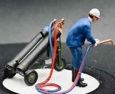 MICRO MINERS Schlosser mit Schneidbrenner Werkstatt Schlosserei H0 1:87 Bausatz 3D Druck