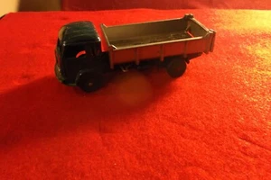 DINKY SIMCA CARGO DIECAST PICK UP STAKE BODY WORKING DUMP TRUCK FRANCE MECCANO - Picture 1 of 7