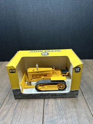 Trator John Deere MC Crawler Dozer construção amarelo 1/16 especificação fundido - Imagem 1 de 4