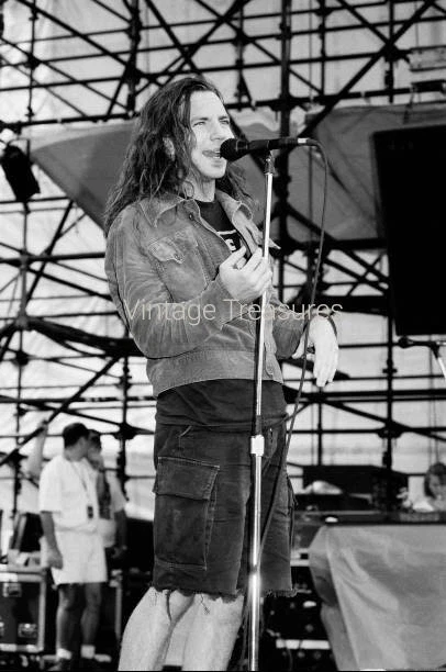 Eddie Vedder Pearl Jam Singer in Concert Photo Print Poster - Image 1 of 1
