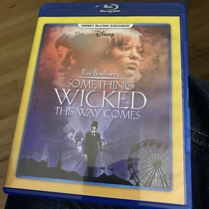 Something Wicked This Way Comes (Blu-ray, 2021, DMC Exclusive, Disney) OOP - Picture 1 of 3